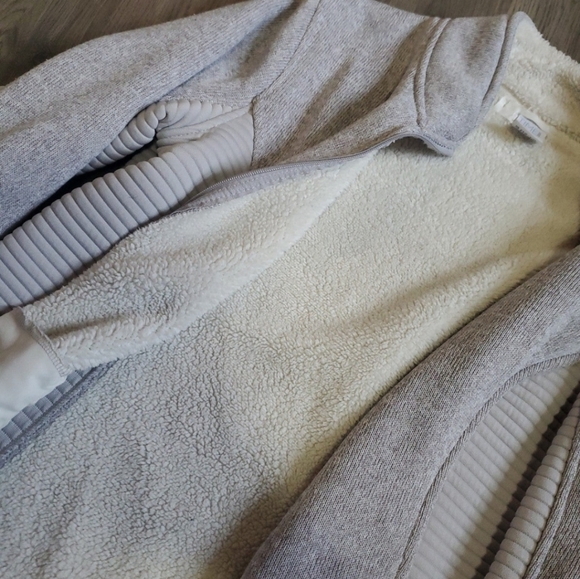 Womens large zip up - Picture 6 of 6